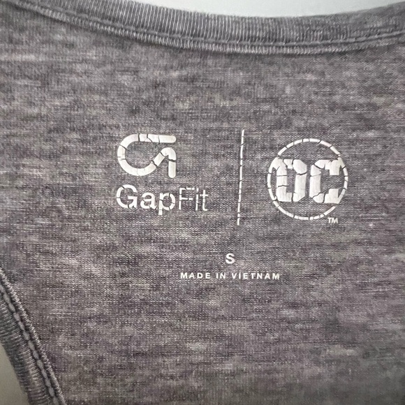 Gap Fit Activewear Women’s Graphic Tank Shirt Size Small - Picture 8 of 8